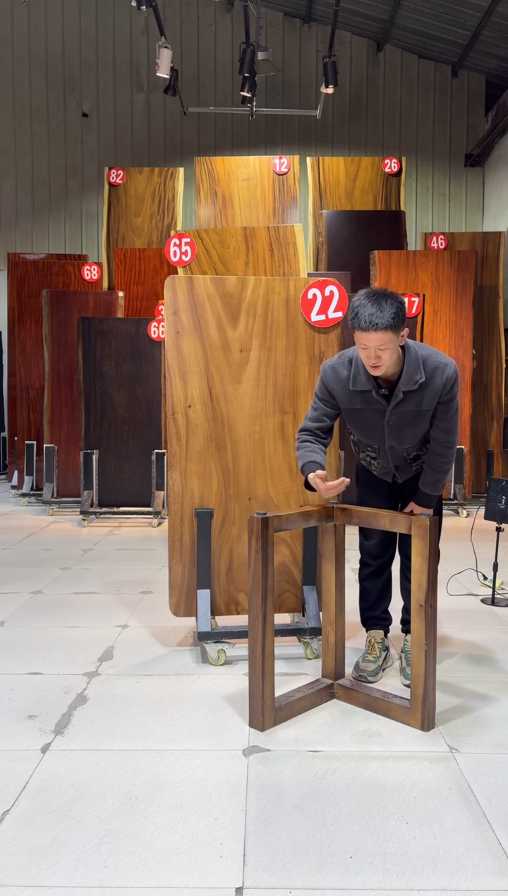 【闪购商品】木胡桃木尺寸：140*72*6