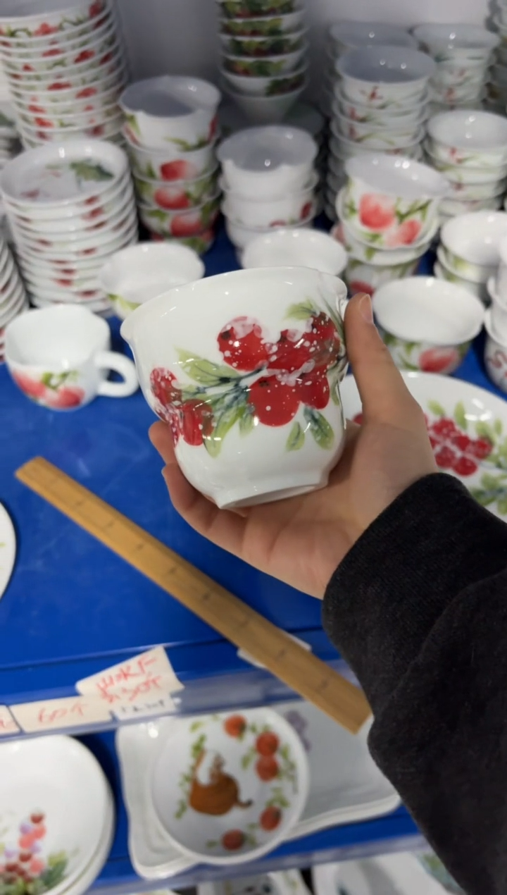 景德镇手绘釉中彩（食品级）花口杯