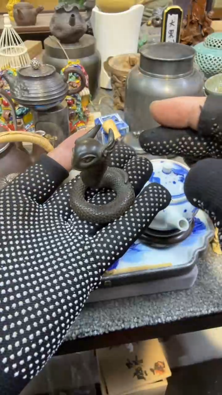 金属中古艺术工艺美术品