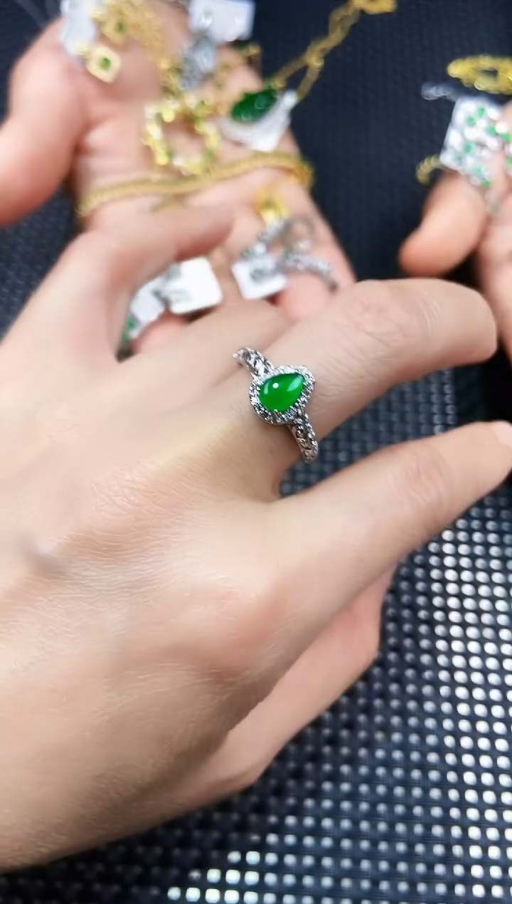 【闪购商品】翡翠戒指未镶嵌111111111