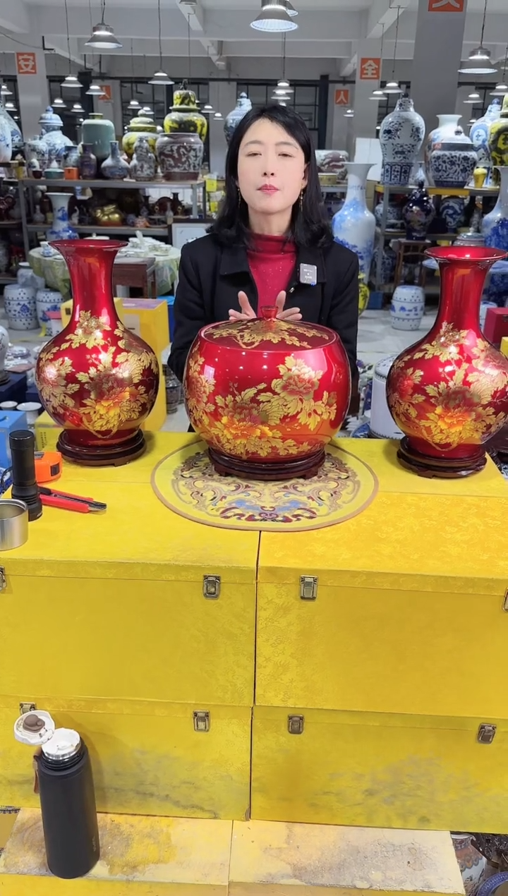 【闪购商品】陶瓷景德镇陶瓷一整套送底座