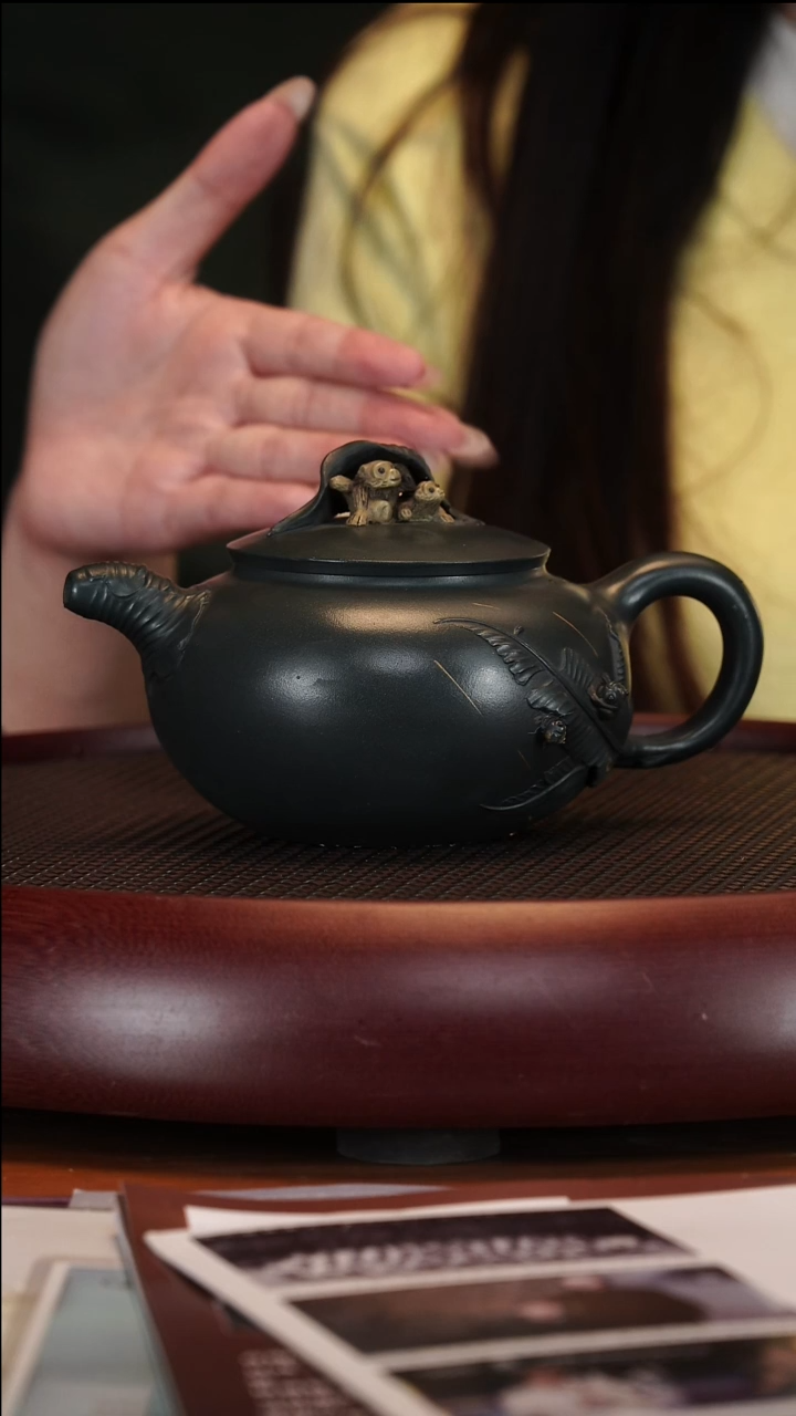 【闪购商品】紫砂茶壶1-62 WXM听雨套组老绿泥410cc