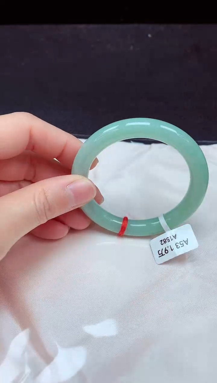 翡翠手镯未镶嵌镯子054+