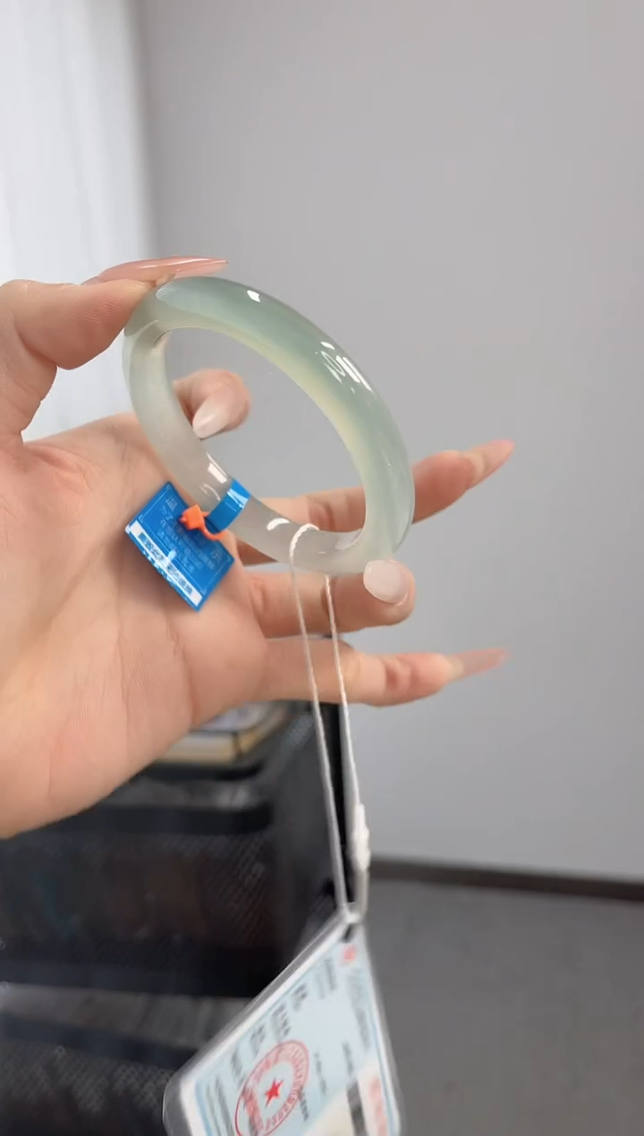 【闪购商品】玛瑙/玉髓手镯未镶嵌55-56圈