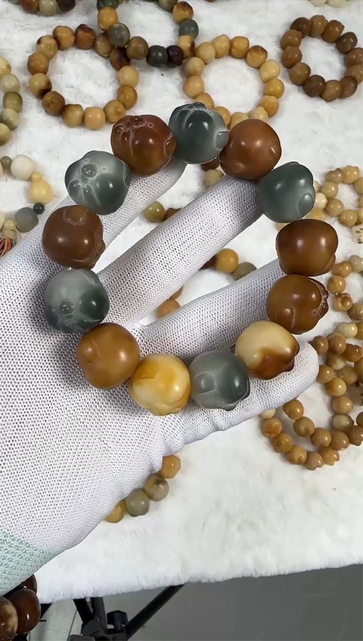 【闪购商品】白玉菩提手串20猪头