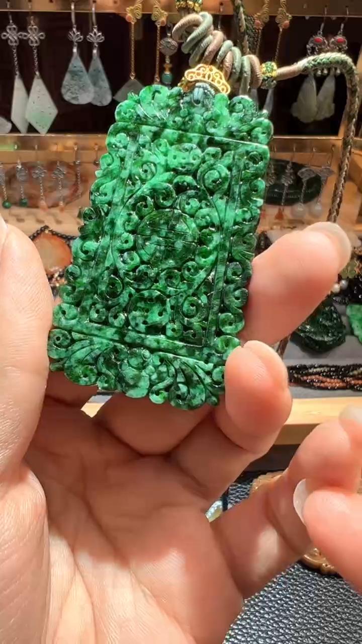 【闪购商品】翡翠挂件未镶嵌翡翠