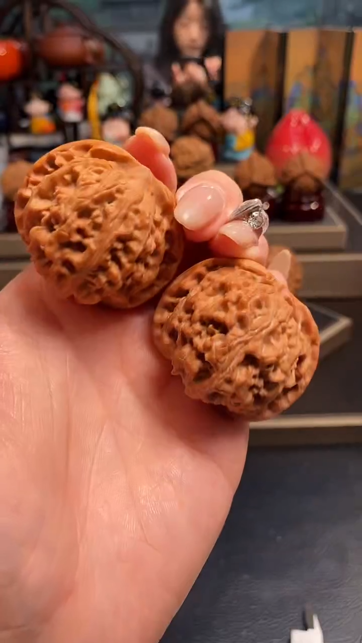 【闪购商品】文玩核桃把件F776苹果园42