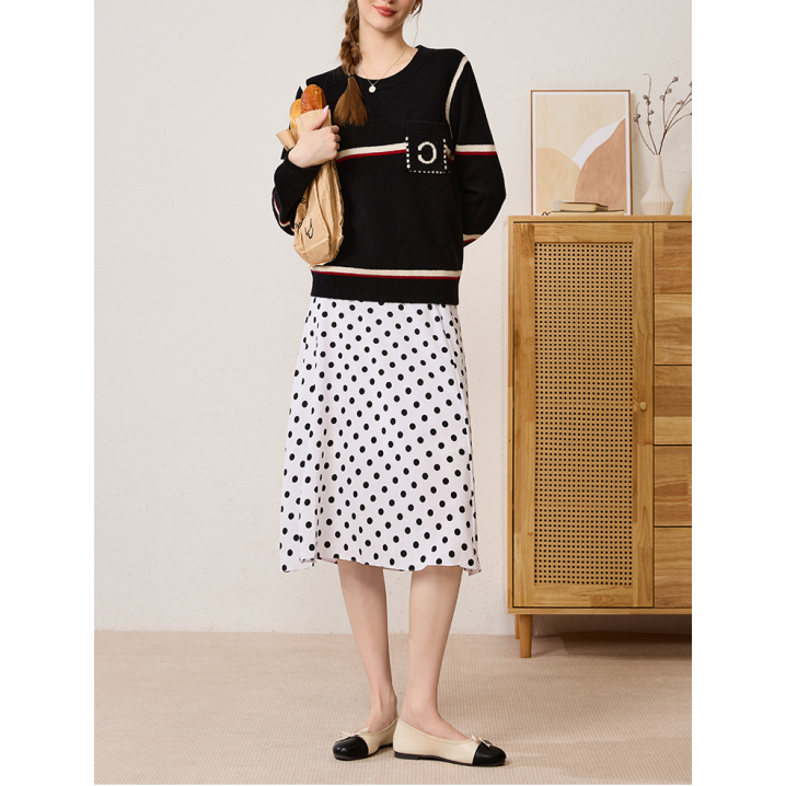 100%绵羊毛厚款学院风拼色条纹提花字母口袋女羊毛衫25DZC0009