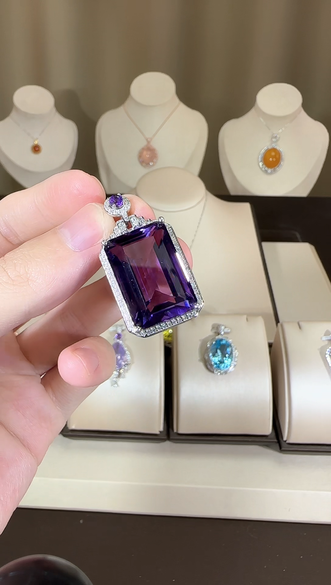 【闪购商品】紫晶颈饰银S925镶嵌15*22mm