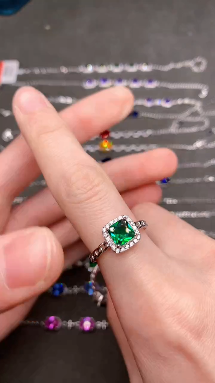 【闪购商品】透辉石戒指银S925镶嵌......