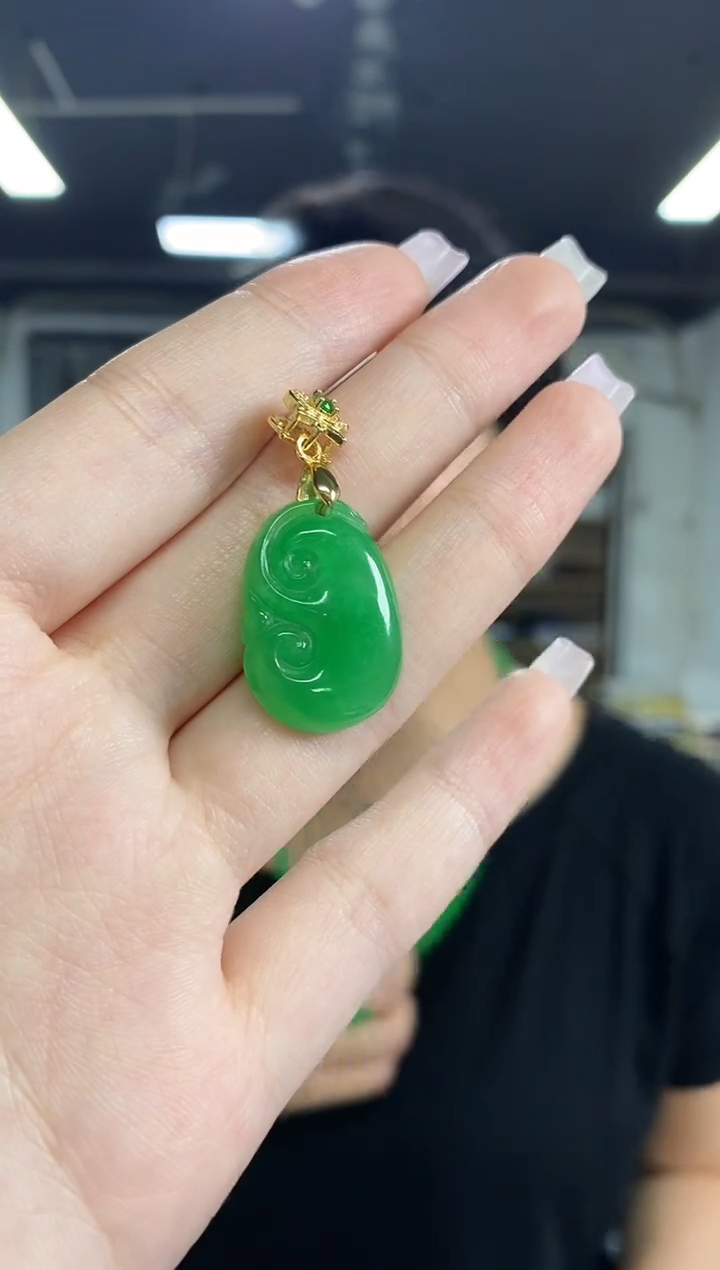 翡翠未镶嵌颈饰闪购链接 多样性发其一颜色微差