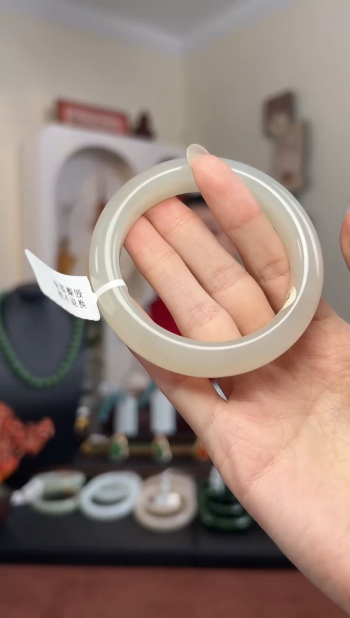 【闪购商品】和田玉手镯未镶嵌S17- 53mm