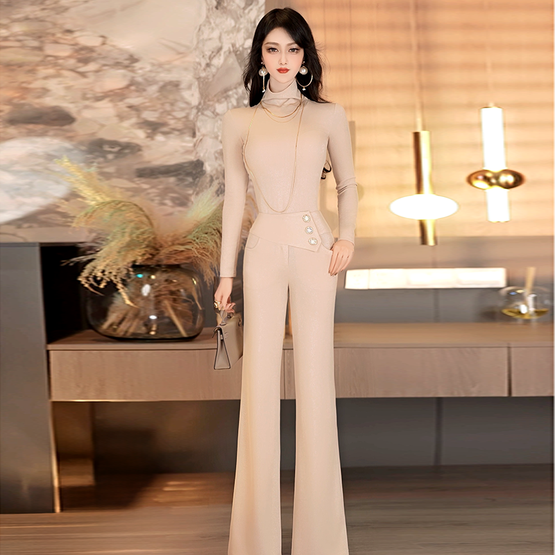 秋冬搭配一整套外穿T恤套装新款修身上衣高腰微喇叭两件套