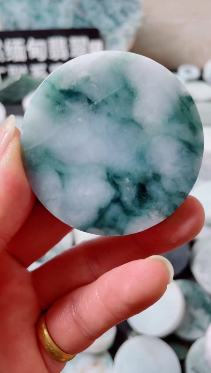 【闪购商品】翡翠颈饰未镶嵌39........