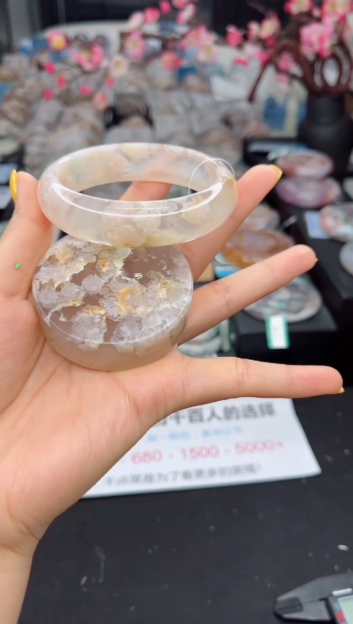 石英质玉未镶嵌手镯58圈口（赠送镯心）3658352