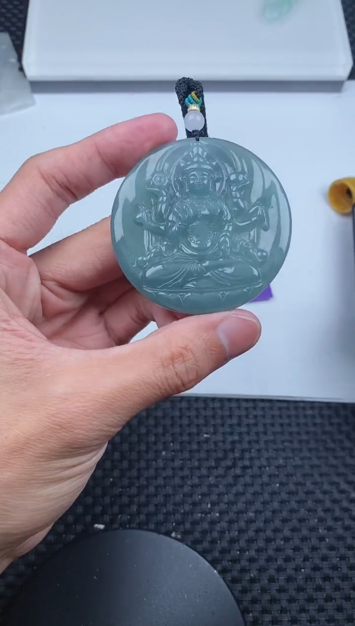 【闪购商品】翡翠颈饰未镶嵌          