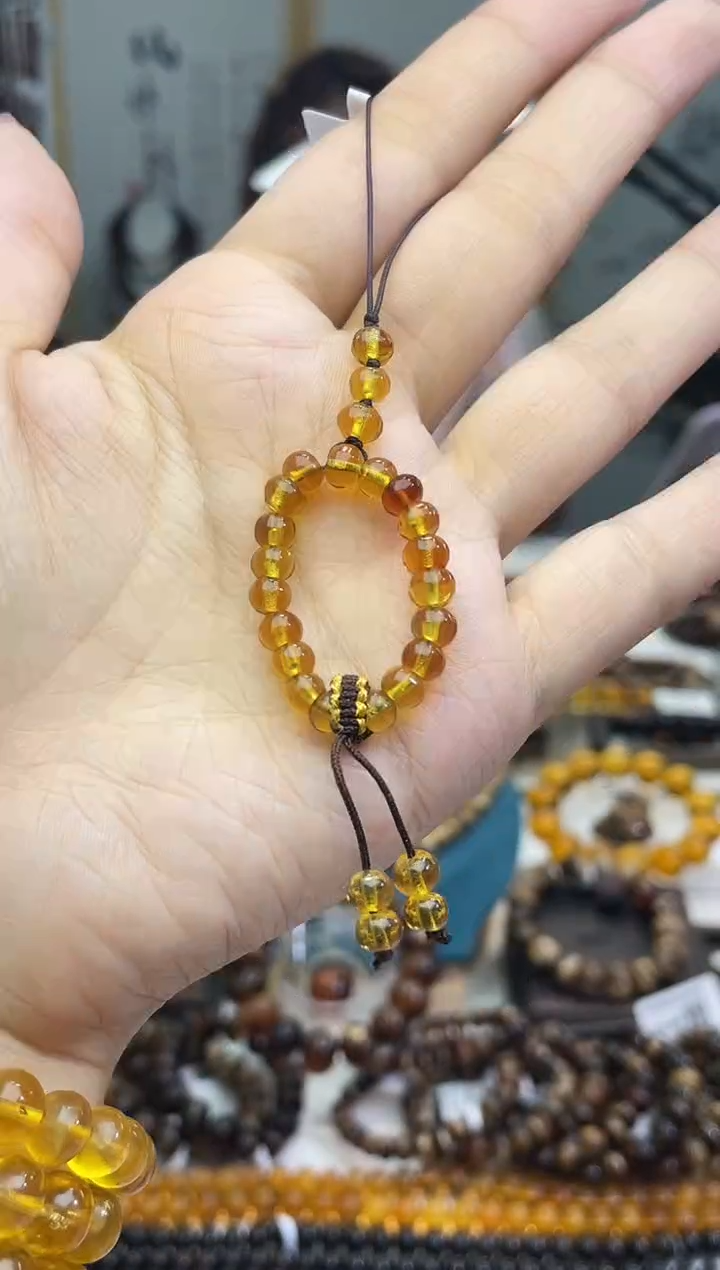 【闪购商品】琥珀裸石未镶嵌5+金珀钥匙扣