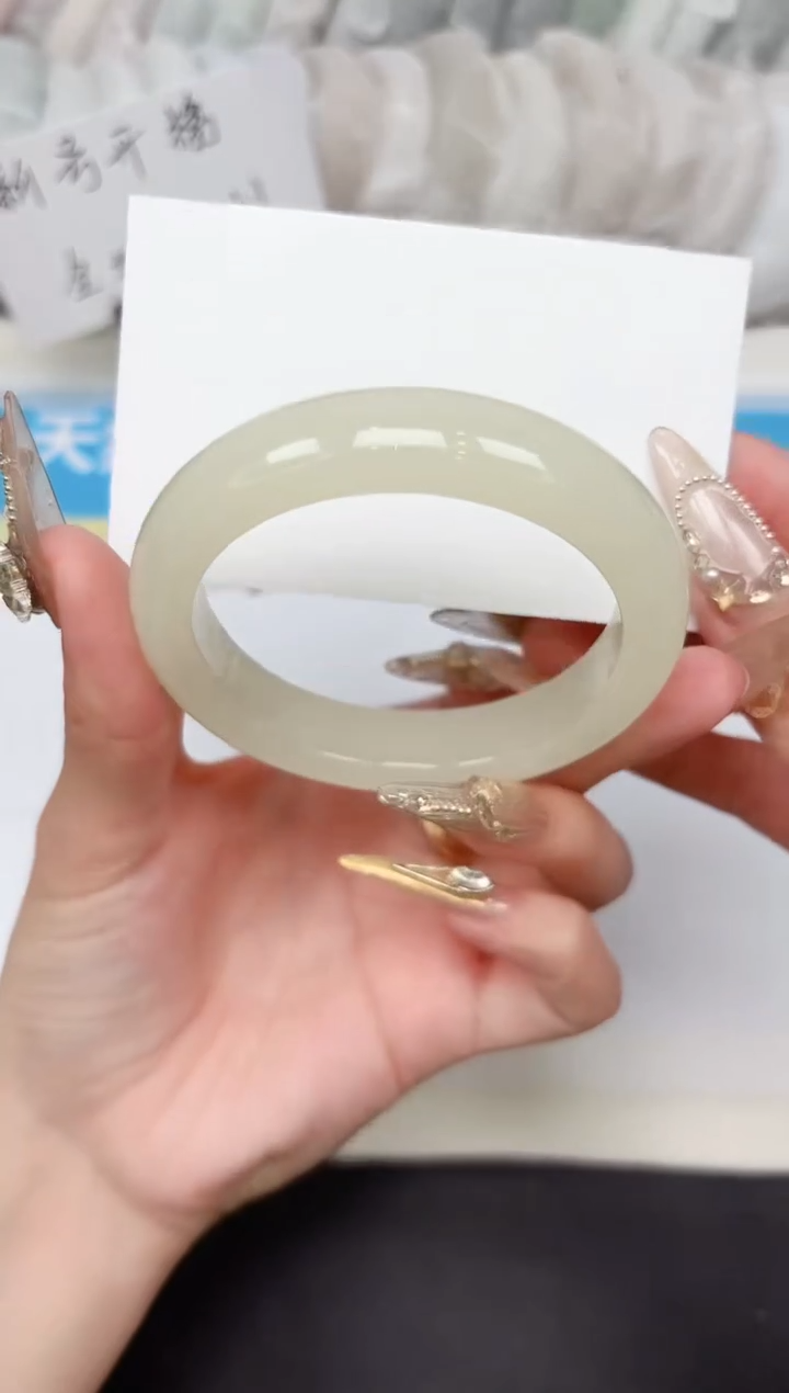 石英质玉手镯未镶嵌123-55.5