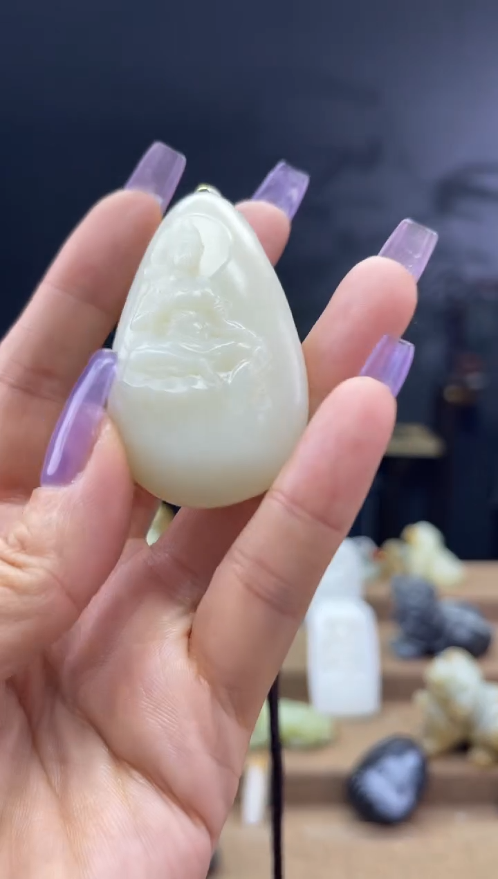 颈饰未镶嵌和田玉1