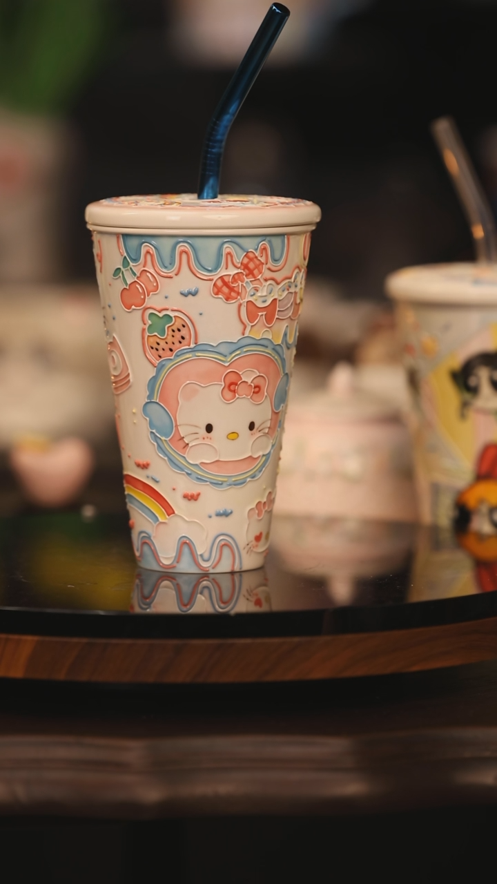 【闪购商品】摆件景德镇釉下彩绘设计师款陶瓷