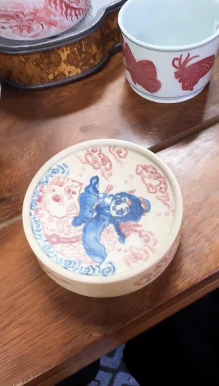 千万仓库 早点炸完回家过年 茶具