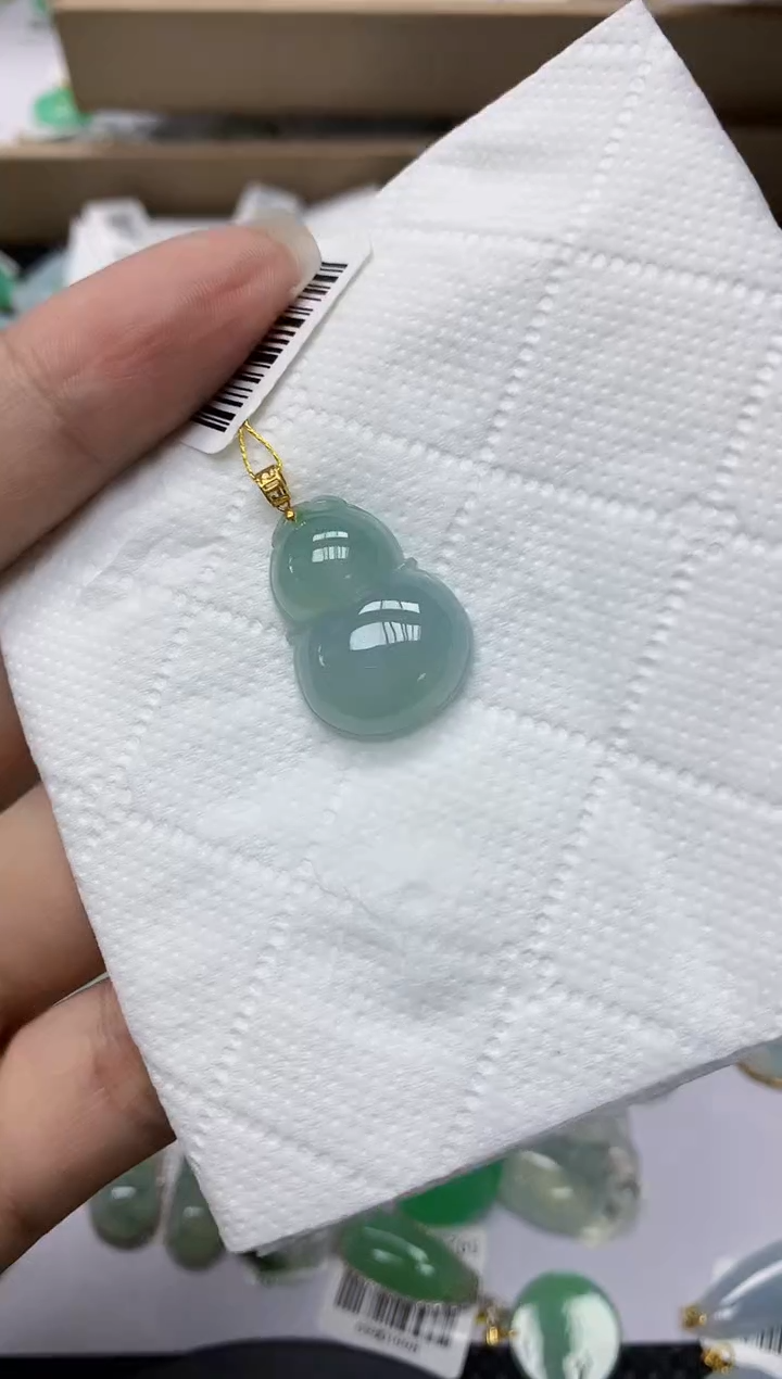颈饰18K金镶嵌翡翠1111111111
