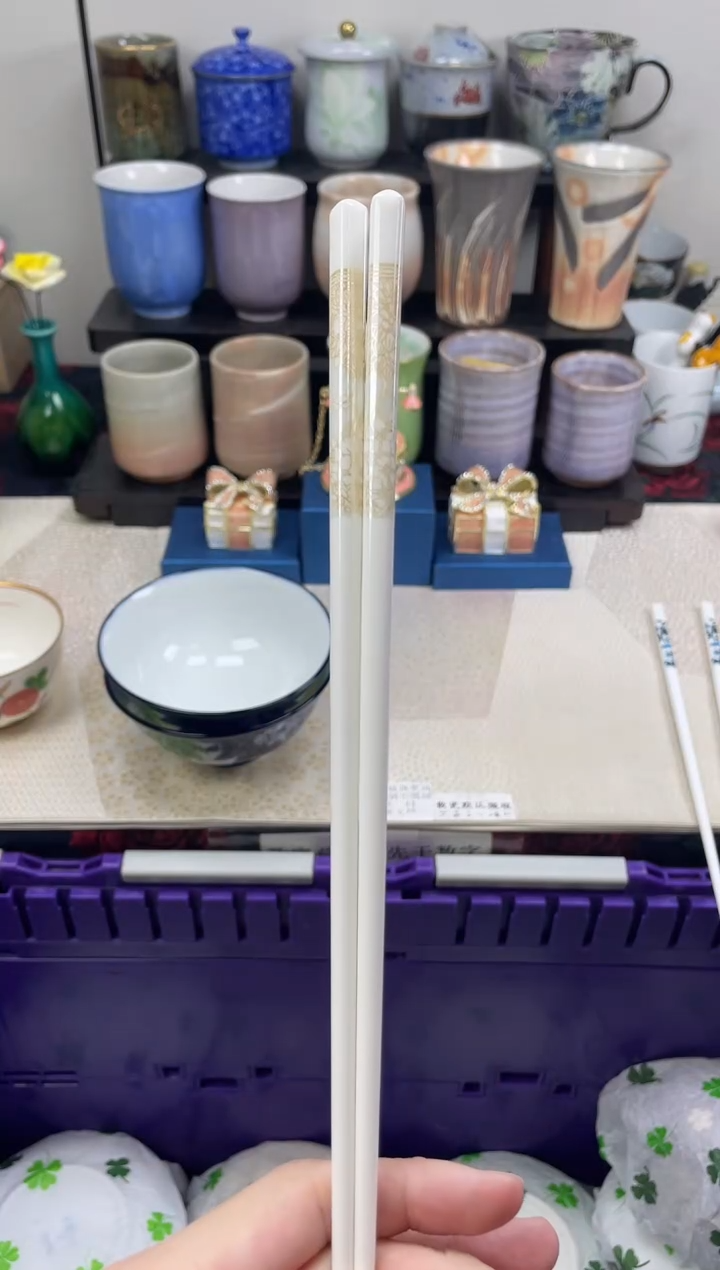 瓷片筷子三双（金色）