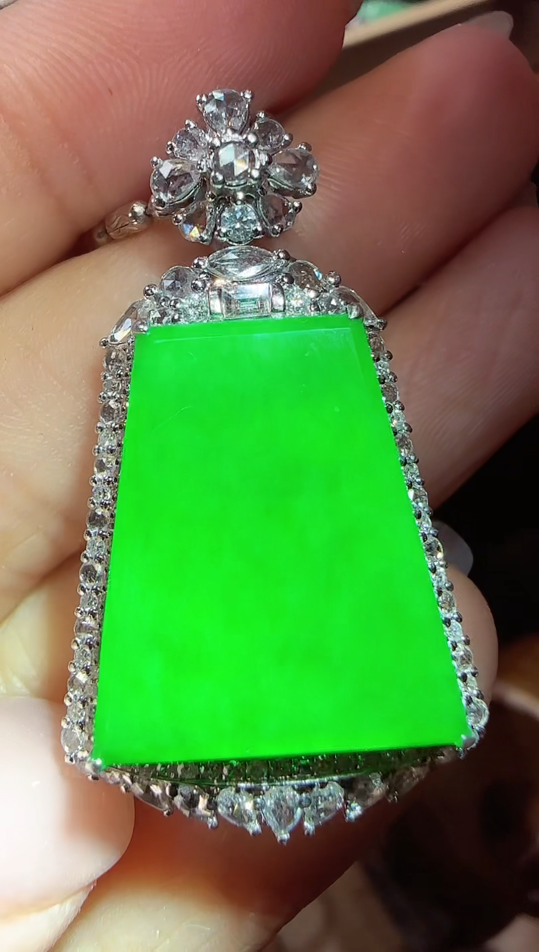 【闪购商品】翡翠吊坠(不含链)18K金镶嵌无事牌