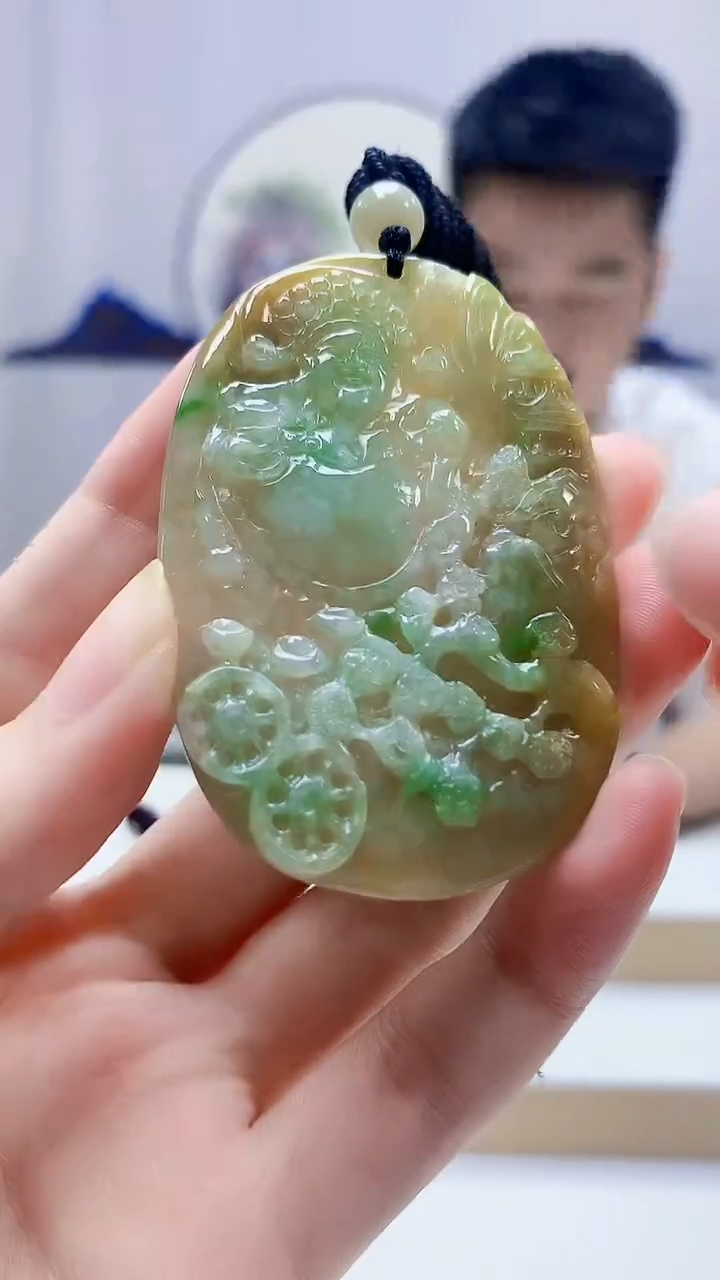 未镶嵌定制翡翠P**n5028zm-毛货挂件