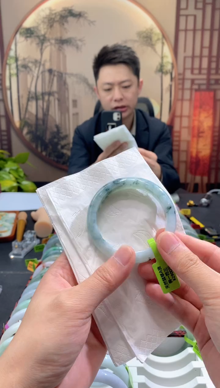 未镶嵌手镯翡翠000085941