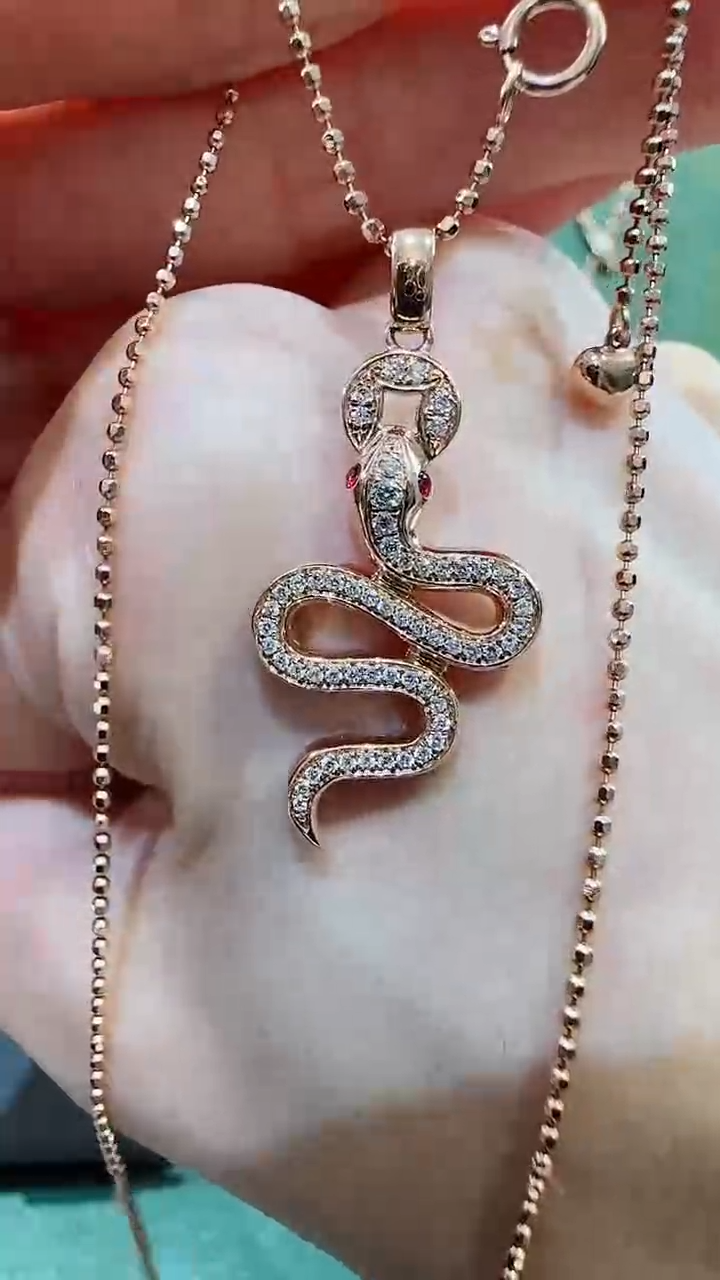 【闪购商品】钻石吊坠(不含链)18K金镶嵌18K金钻石蛇蛇吊坠