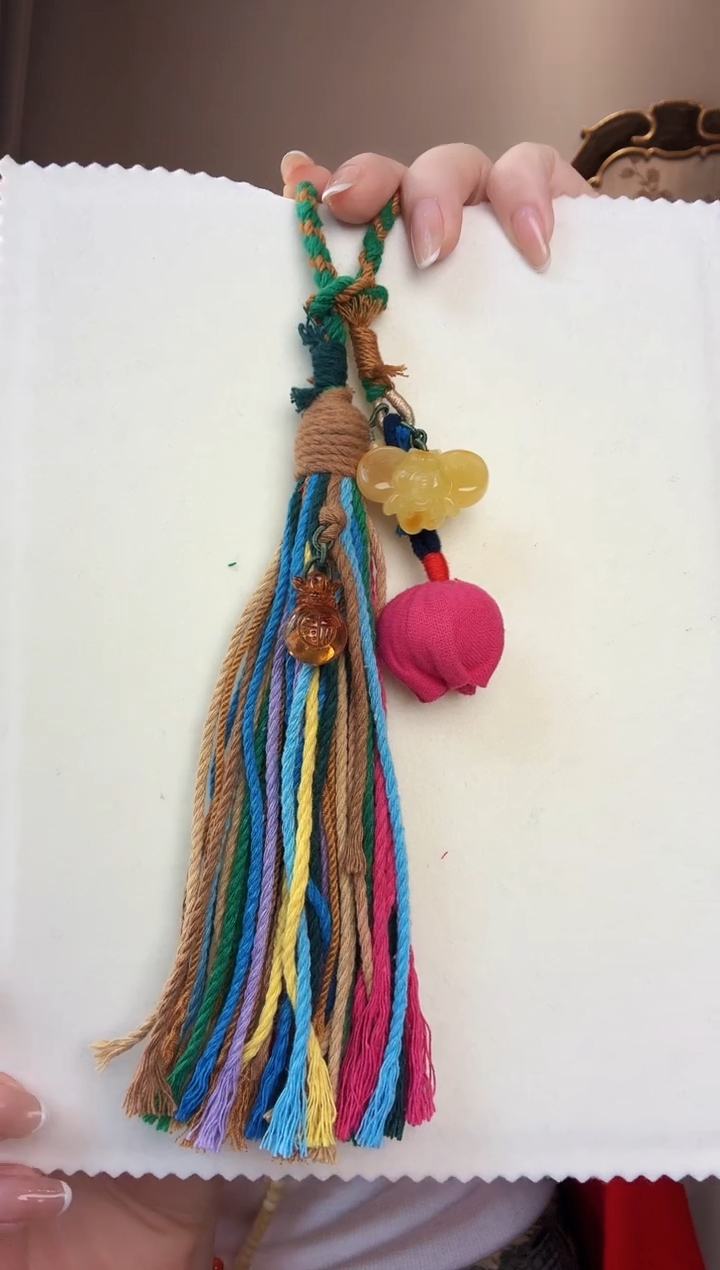 【闪购商品】蜜蜡套链未镶嵌飞象蜜蜡车挂