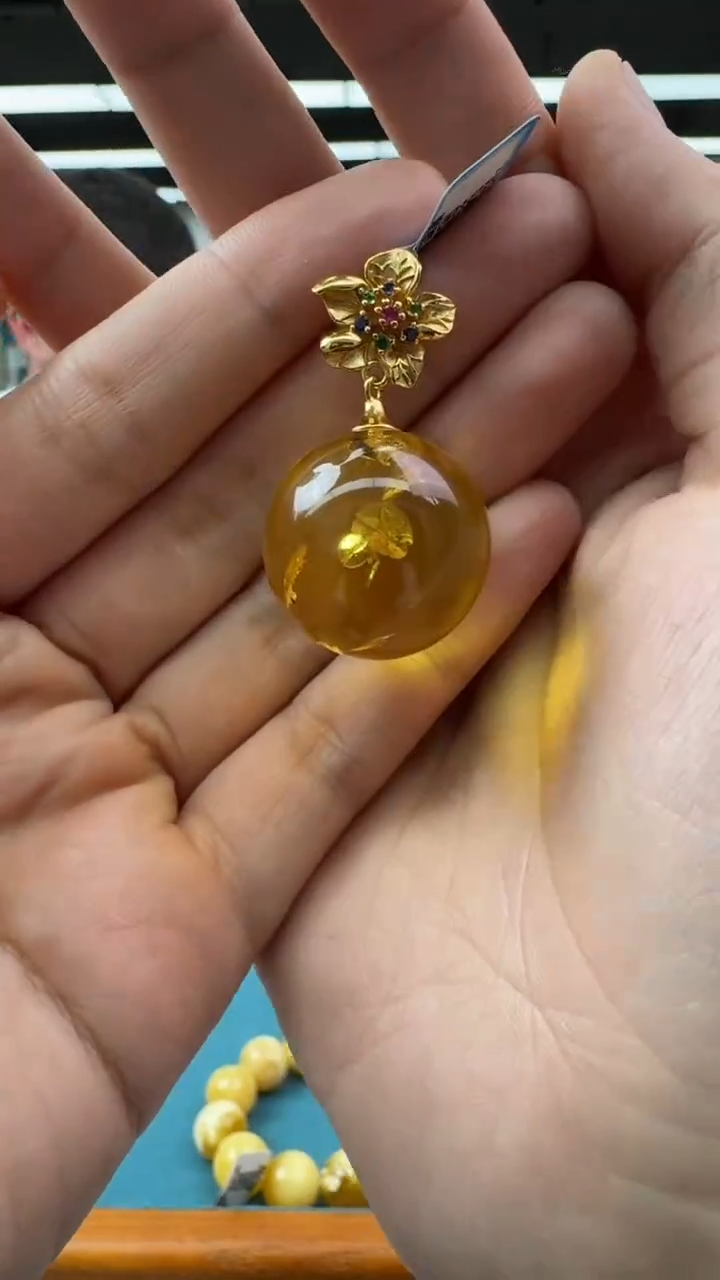 【闪购商品】琥珀颈饰银S925镶嵌820秒拍号