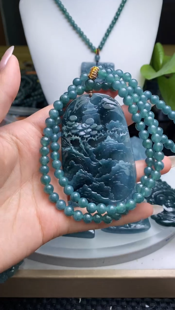 【闪购商品】翡翠颈饰未镶嵌          