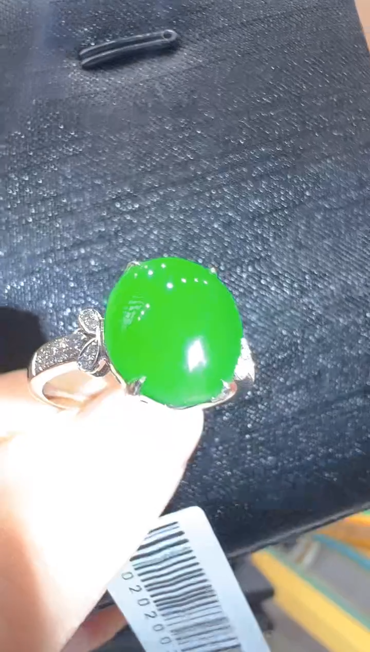 【闪购商品】翡翠戒指18K金镶嵌            