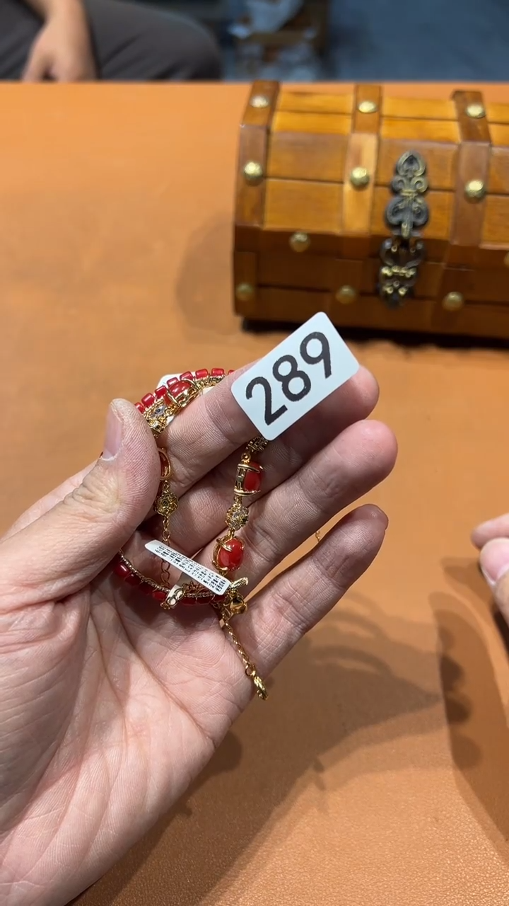 摆件?****?阿达西日瓷摆件289