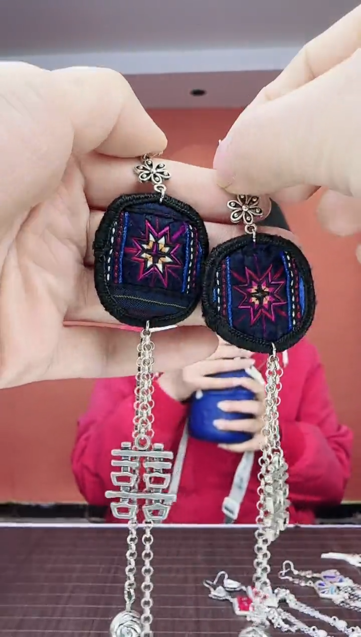 【闪购商品】织绣非遗手工刺绣耳环