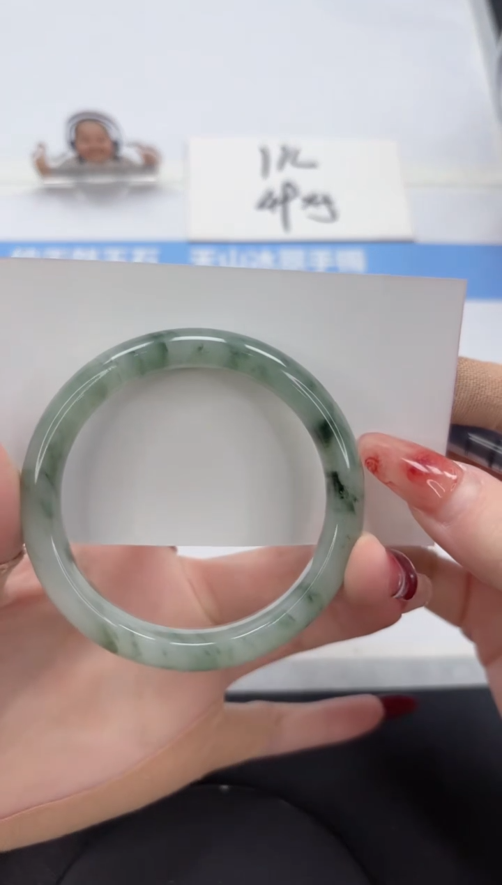 【闪购商品】石英质玉手镯未镶嵌A206-54.8