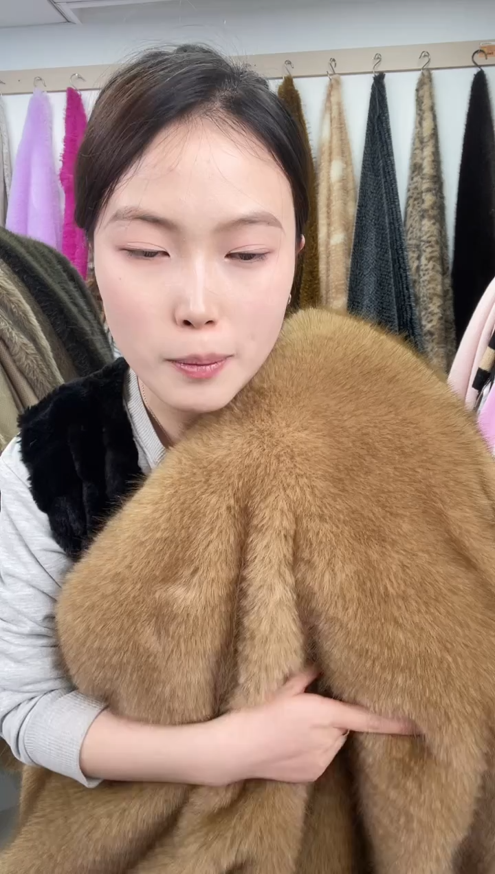 狐狸毛A75尺寸1.9*2