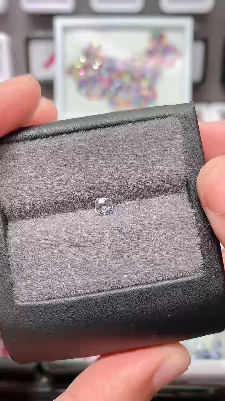 【闪购商品】尖晶石裸石未镶嵌福利0.43