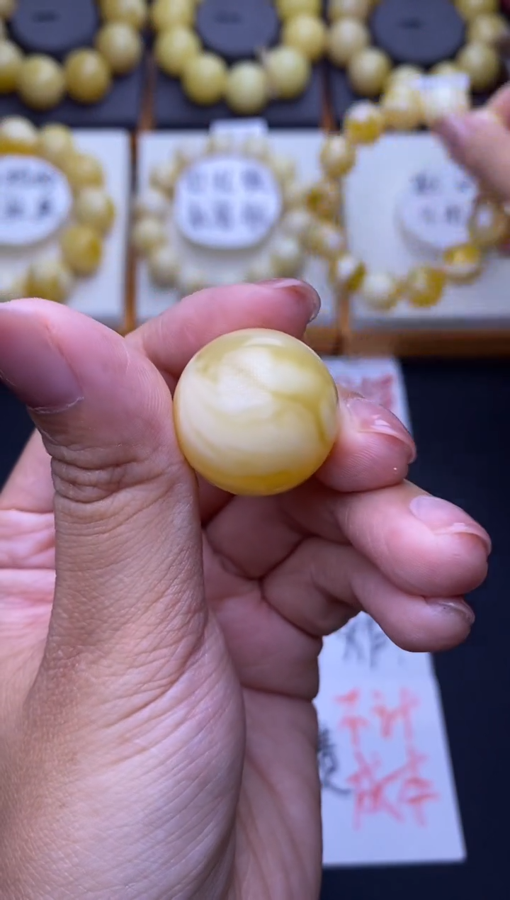 裸石琥珀未镶嵌大小姐珠宝119