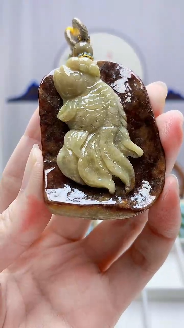 未镶嵌定制翡翠5028zm-毛货挂件154年年有鱼