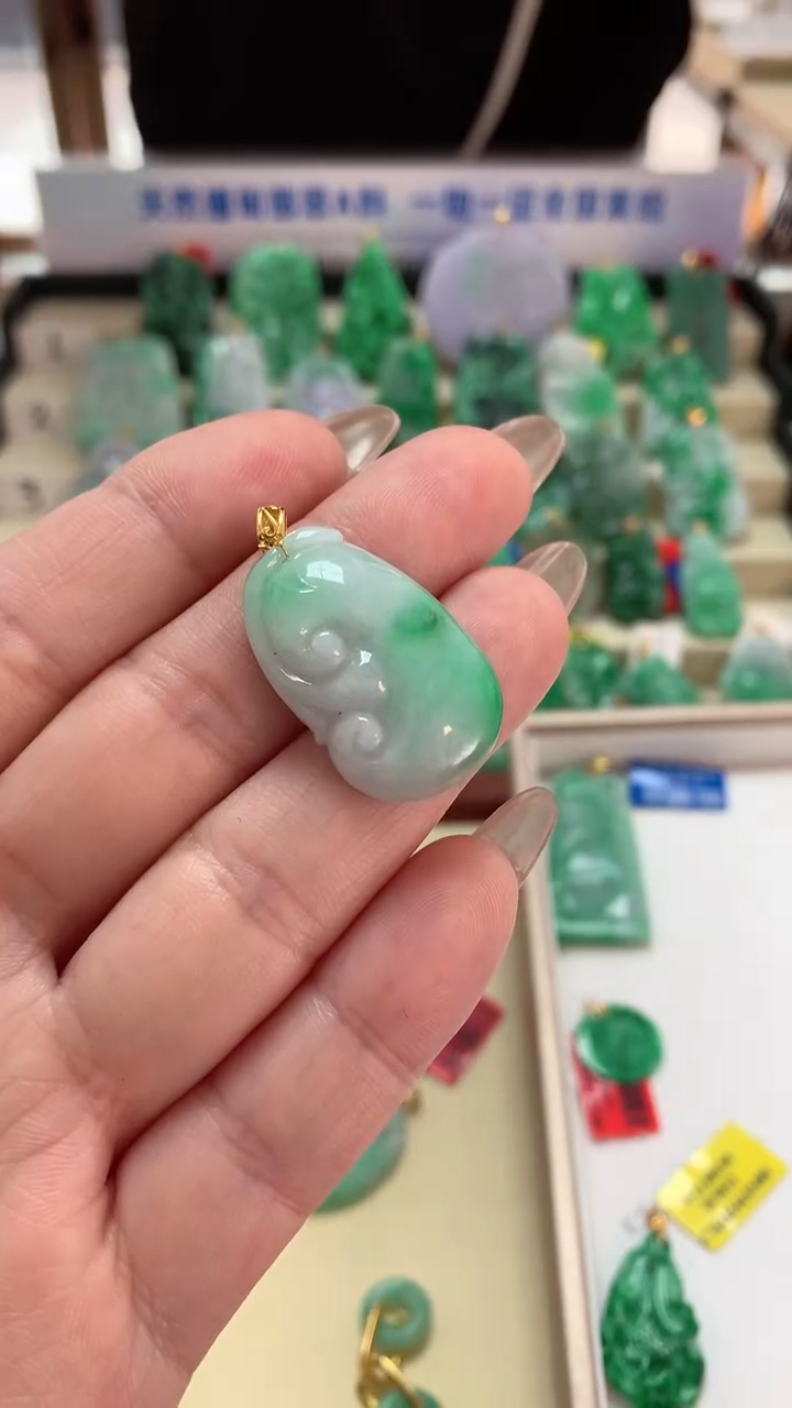 【闪购商品】翡翠吊坠(不含链)18K金镶嵌挂件