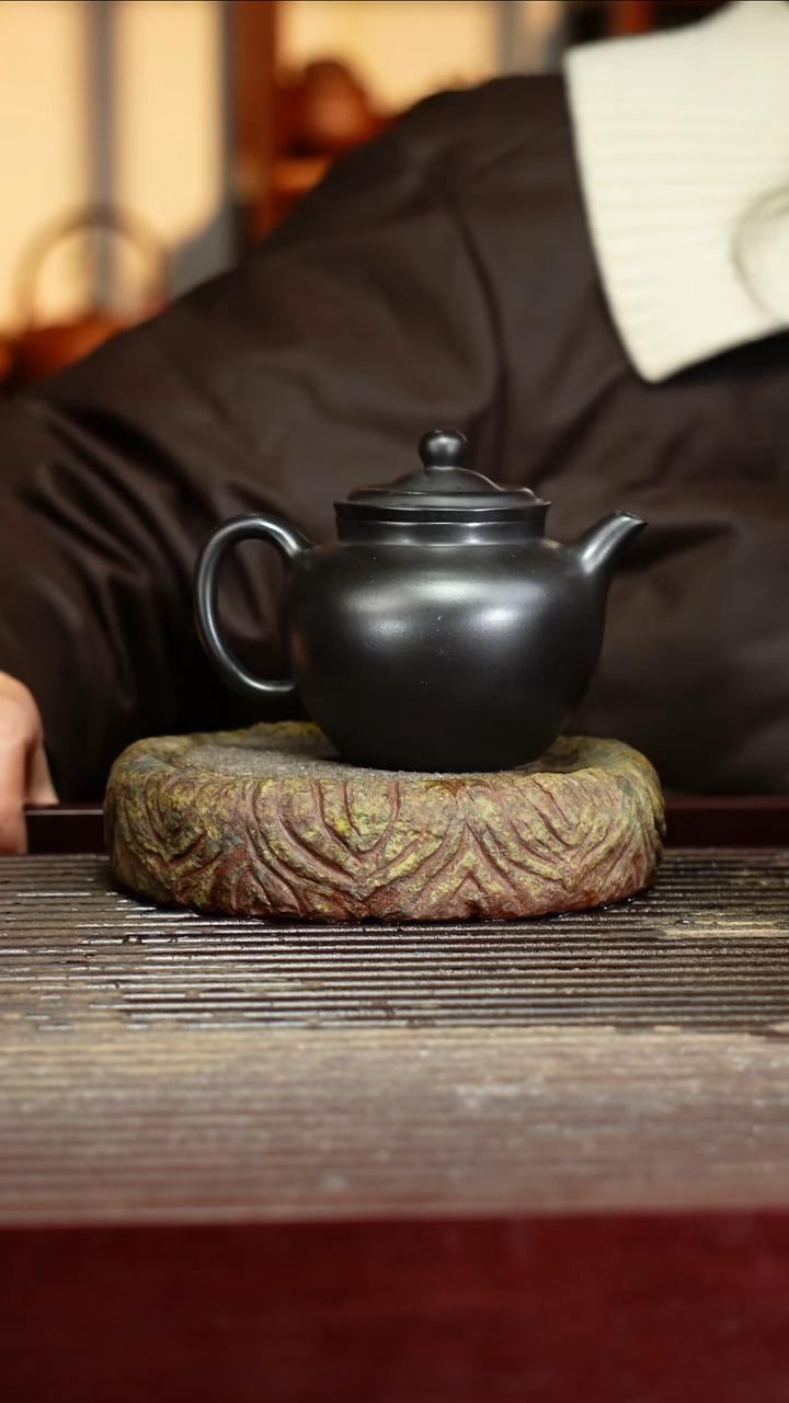 宜兴原矿紫砂壶茶壶宜兴原矿紫砂壶茶壶200C