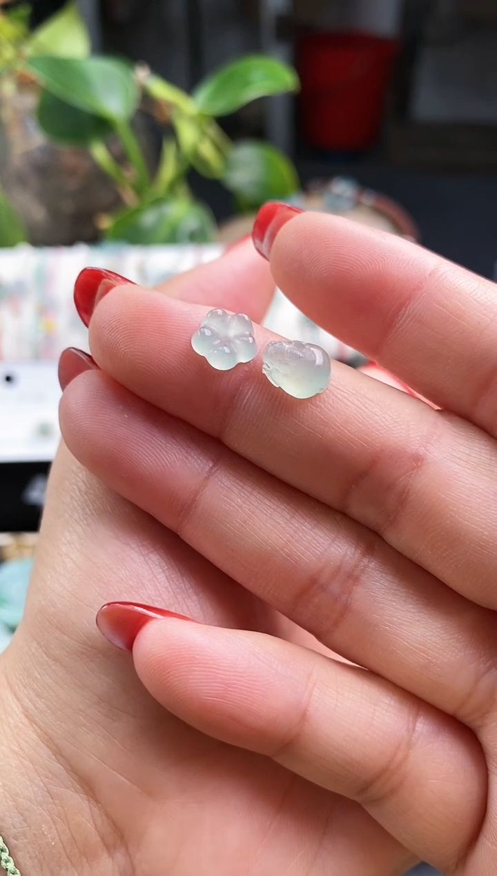 【闪购商品】翡翠戒指未镶嵌金蟾+小花