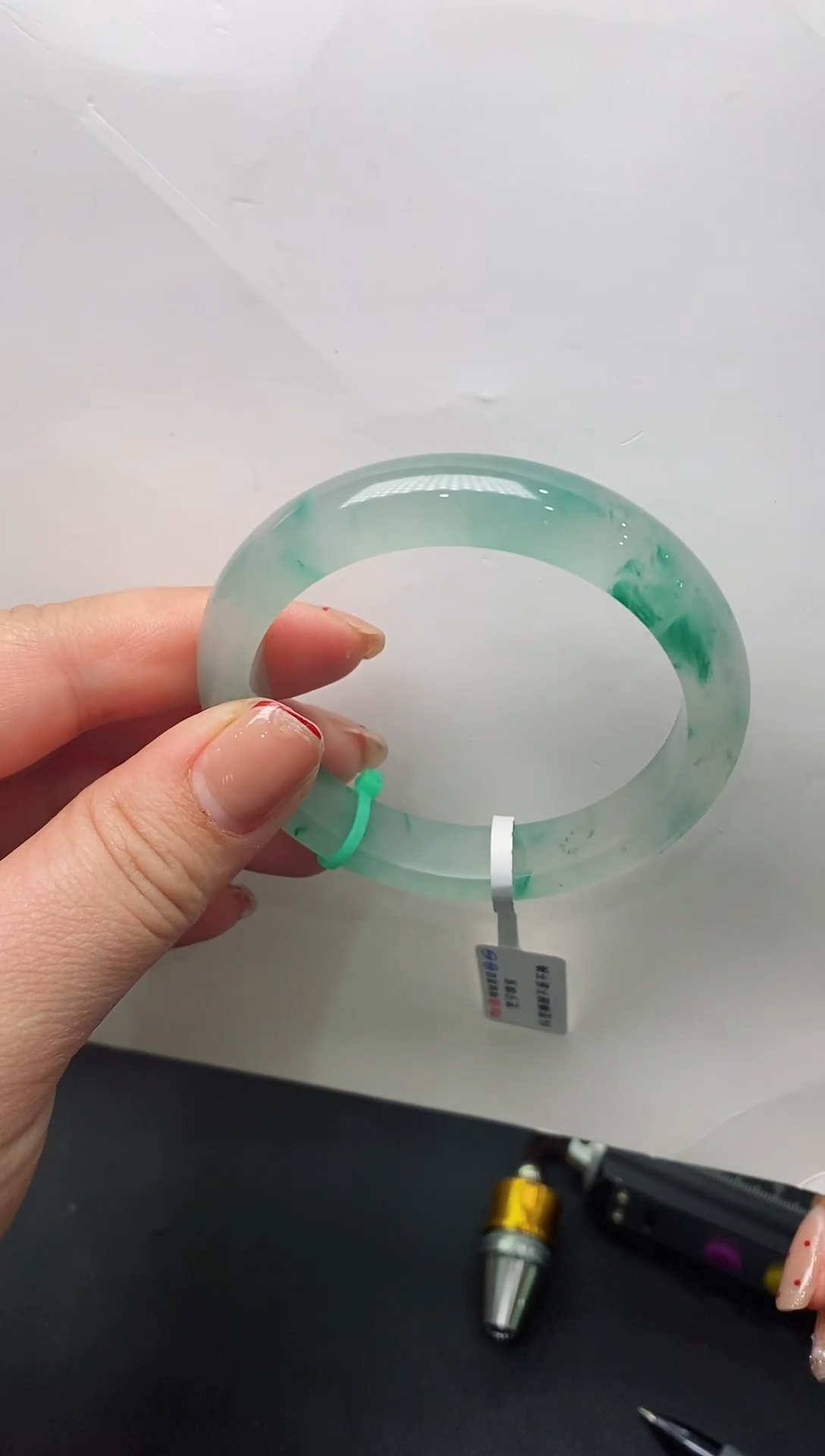 【闪购商品】石英质玉手镯未镶嵌纯天然非洲翠（独龙玉）47