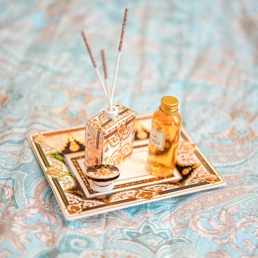 【奇居腾飞】米兰的庆典长方形黑色饰品盘+香薰组合