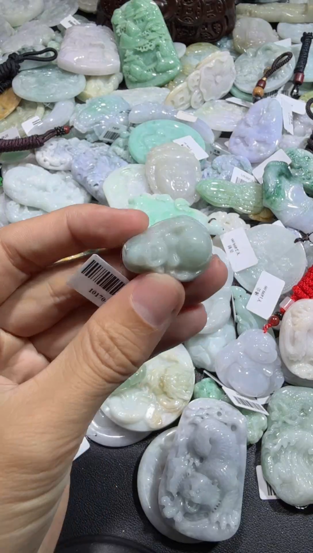 【闪购商品】翡翠颈饰未镶嵌00012909