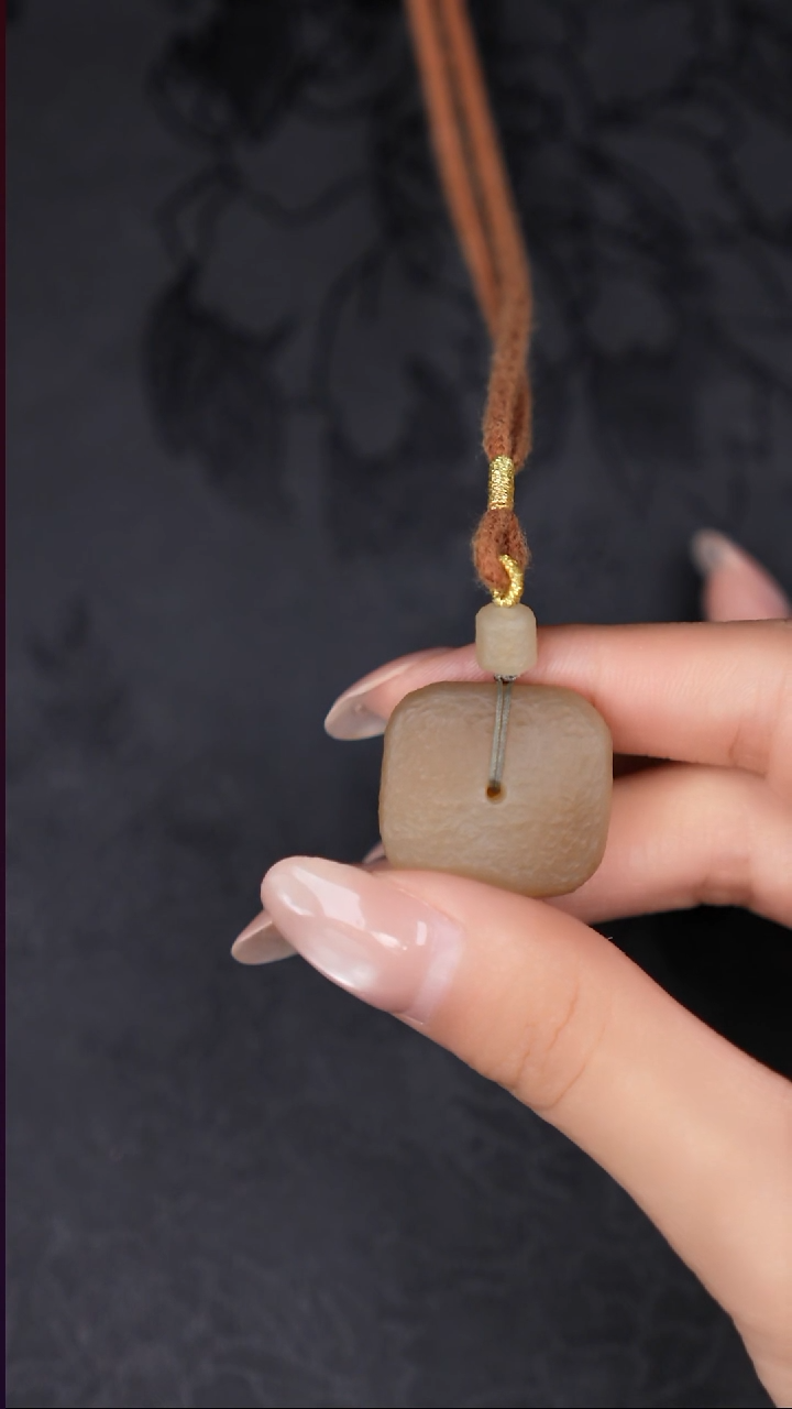 未镶嵌和田玉（糖玉）挂件工厂抛货 不退不换 多样性发其1