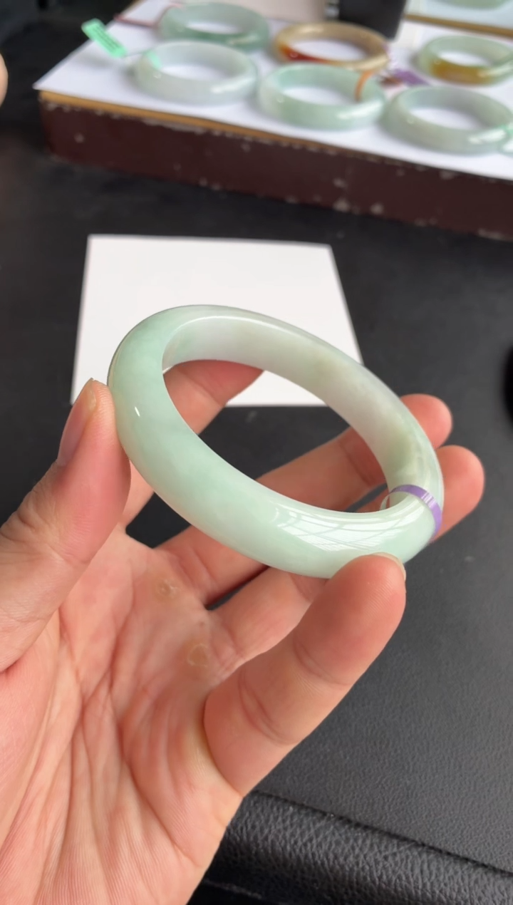 未镶嵌手镯翡翠渐变色半山水  19号